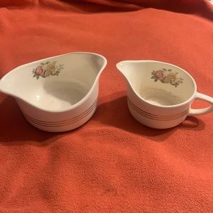 Lady Ann Creamer & Gravy Boat